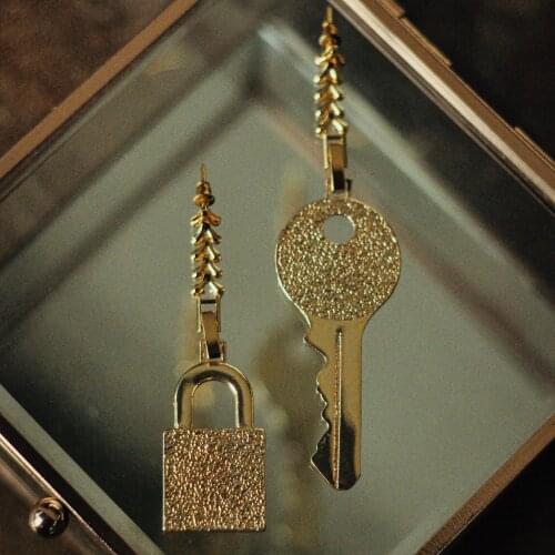 GULCE DERELI, LOCK AND KEY SYMBOL CHARM EARRINGS, INFINITY CHAIN EARRINGS, CHARM EARRINGS, GIFT BOX, GOLD/SILVER PLATED