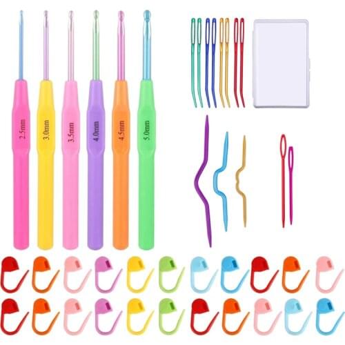 MIUSIE 120PCS Crochet Hook Set and Locking Stitch Markers Bent Tapestry Crochet Curved Knitting Needle for Scarf Sweater Weaving