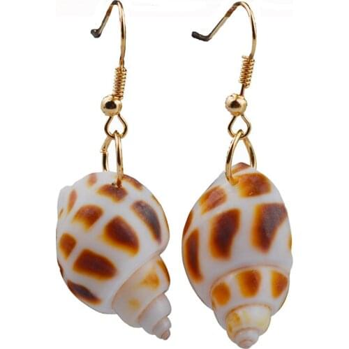 2017 Women Vintage Natural Shell Pendant Dangle Earrings Zinc Alloy Gold Hook Dangle Earrings Jewelry Girl Gifts