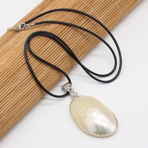 Natural Shell Pendants Irregular Egg Shape Shell Craft Necklace Charms Jewelry Leather Rope Necklaces for Women Gift Party