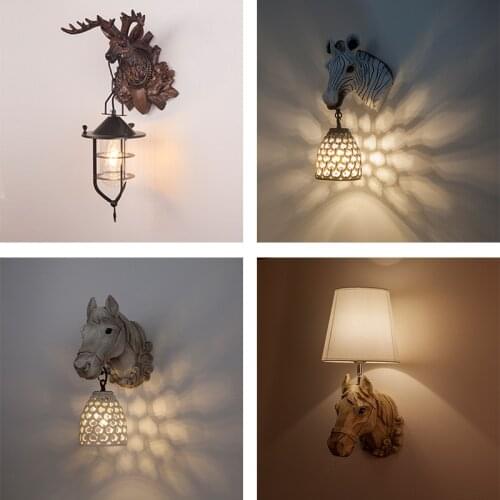 And personality of the head of a bed wall lamp American pub restaurant wall deer head horsehead walls lamp ornaments