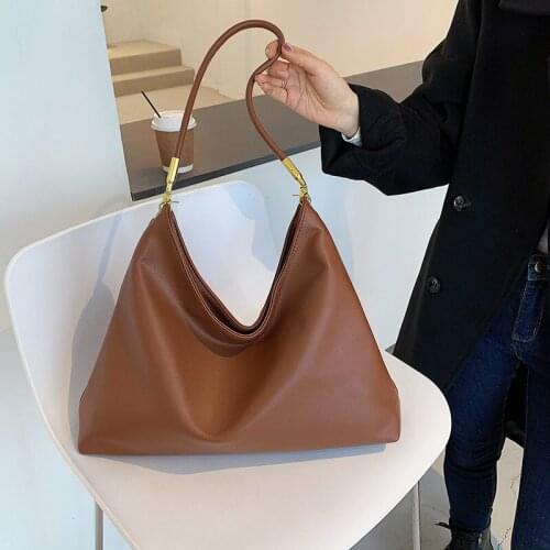 Simple Style Large Capacity Ladies Shoulder Bag Soft Surface Pu Female Casual Light Waterproof Backpack Women High Quality Bags