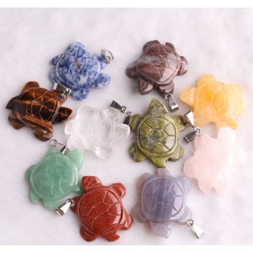 12PCS High Quality Natural Stone Turtle Shaped Longevity Healthy Necklace Pendants Power Healing Pendulum Pendant For Wholesales