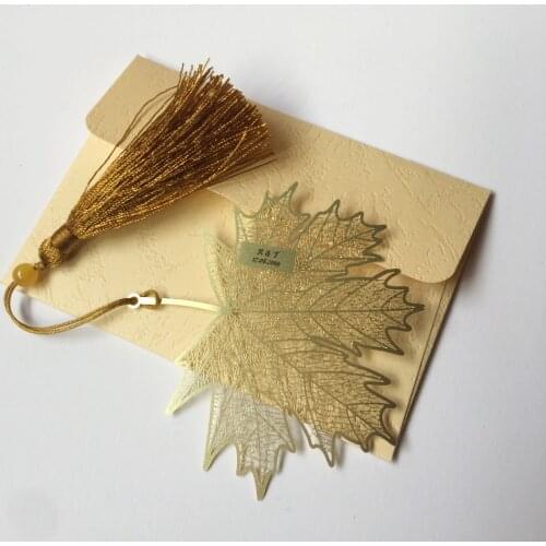 12pcs lot Creative Metal Custom name Gold Leaves Bookmark Wedding favors Bridesmaid gift Graduation gifts Bookmarks for books