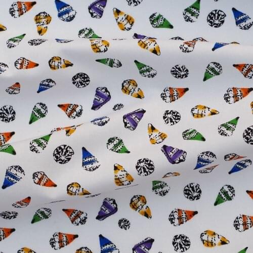 1 Yard Cotton Poplin Fabric - Ice Cream on White Background (width=140cm)