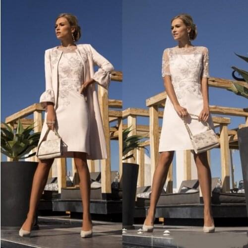 Lace Appliqued Mother Of The Bride Dresses with Jacket Short Sleeves Sheer Jewel Wedding Guest Dress Knee Length Plus Size