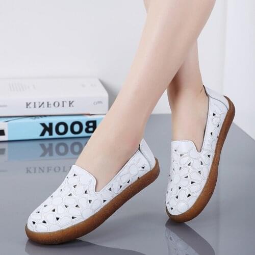 Flats women loafers 2021 fashion hollow flat casual shoes women sneakers flowers solid color soft summer shose female flats