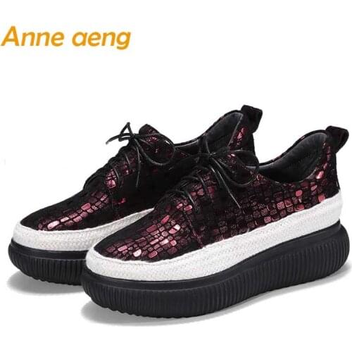 2019 New Genuine Leather Women Pumps Middle Round Heel Lace-Up Fashion Casual Women Platform Shoes Wine red Female Pumps