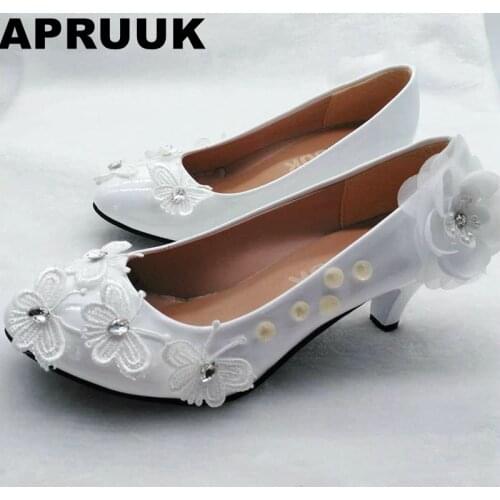 Fashion flowers wedding shoes bride white color sweet butterfly ornament womens wedding pumps shoes on sales