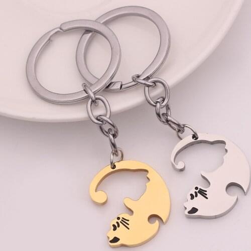 Cute Cat Hug Stainless Steel Key Chains for Lovers Simple Animal Round Keyrings Stainless Steel Women Men jewelry Friends Gift