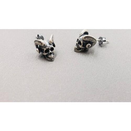 Vintage Personality Skull Head Stud Earrings Cool Viking Ram Head Earrings Gothic Style Punk Biker Earrings Men Women Jewelry