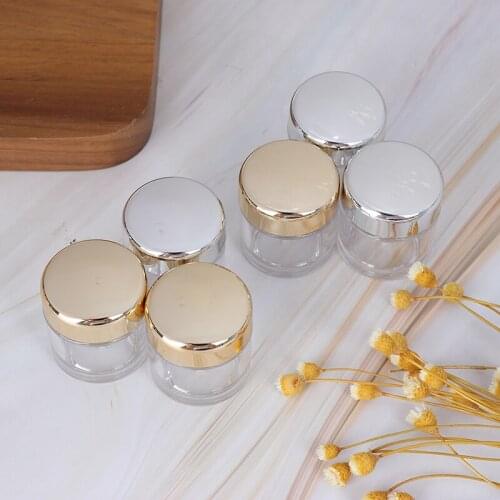 5g Plastic Empty Refillable Loose Powder Jar With Strainer Cosmetic Makeup Jar Container Handheld Portable Sifter With Black Cap