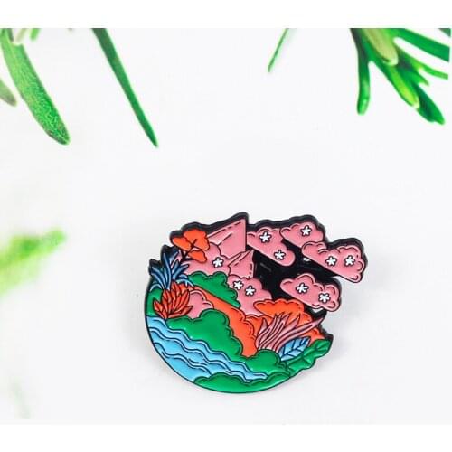 Creative Small Bridge and Flowing Water Spring Flowers Blooming Natural Beauty and Picturesque Badge Scenery Design Alloy Brooch
