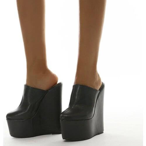 Hot sales NEW Women Shoes Ladies Slippers Girls Wedges Flip Flops Sandals Heels Outdoor Slippers Beach Shoes Woman Zapatos Mujer