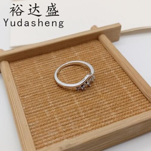 925 sterling silver fashion crown ring (inlaid with cubic zirconia) shiny and moving, suitable for wearing at the prom