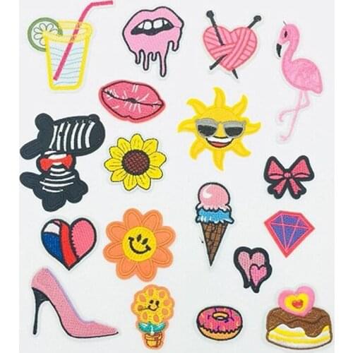 18Pcs Packed Clothing Accessories Small Patches Cutie Embroidered Applique for Kids Clothing Jeans T-Shirt DIY Motif