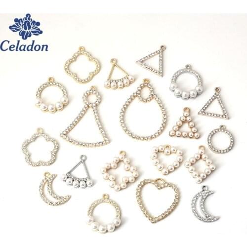 Wholesale 7 shapes 2/4/6Pcs Multi-size Moon/Flower/Star/Heart charms pendants for necklace jewelry DIY Craft Key Chain Bracelet