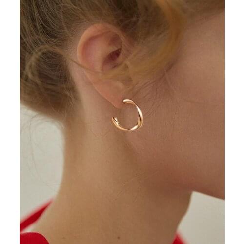 Korean small Hoop Earrings For women Gold Colour Geometic Earrings Female Simple Metal Drop Earrings 2020 Trend Fashion Jewelry
