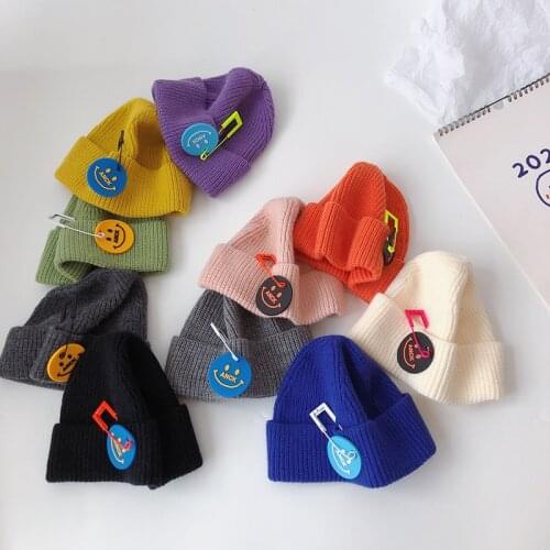 New Kids Winter Hats 2021 Knitted Hat For Boys Girls Single Wool Caps Smiling Face Pins Children Beanies Unisex Warm Cap Bonnets