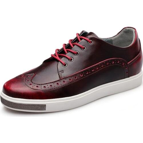 New Men Walking Footwear Fashion Brogue Style Men Leather Shoes Designer Brand Lace Up Footwear Hidden Heel Vintage Shoes Men