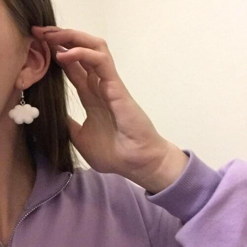 Korean Style Long Chain Hanging Clouds Earrings for Women Acrylic White Clouds Dangling Earrings Unusual Geometric Cute Jewelry