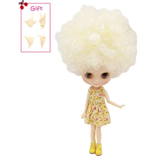 ICY DBS Middie Blyth doll Series No.QE300 Cream white curly hair Matte face 1/8 BJD