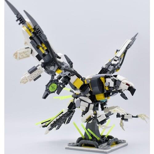 880PCS Simulation Eagle Building Blocks Robots Figure Model Toys Animals Action Figure One Piece Figure Dolls Toys For Children
