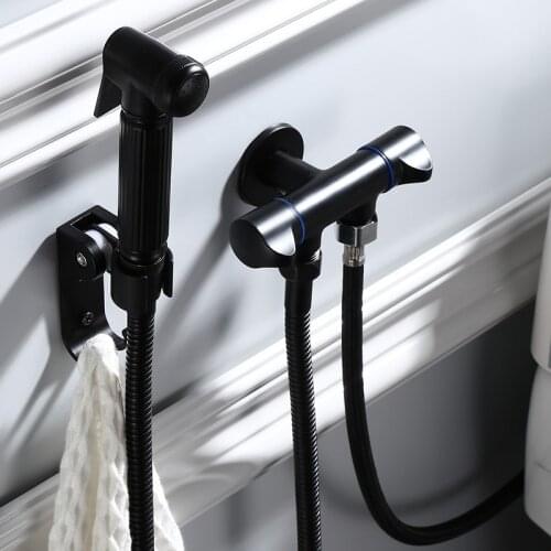 Toilet Bidet Faucets Brass Black Finish Cold Water Bathroom Toilet Shower Blow-fed Spray Gun Nozzle Bidet Taps Bathroom Hardware