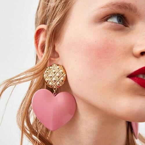 QiHit Romantic Sweet Pink Heart Resin Dangle Earring For Woman Fashion Statement ZA Earrings Drop Earrings Jewelry Accessories