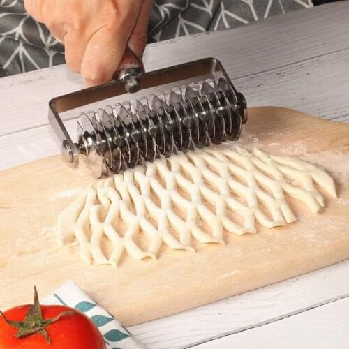 Pizza Roller Cutter Pie Cookie Cutter Pastry Baking Tools Knife Bakeware Embossing Dough Roller Lattice Cutter Craft Baking Tool