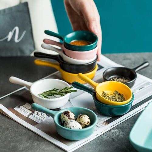 Japanese Style Colourful Ceramic Sushi Salmon Sauce Dish Seasoning Dish With Handle Cute Soy Sauce Mustard Small Dish Porcelain