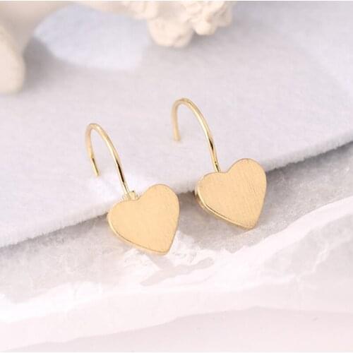 Simple Heart-shaped Metal Ear Clip Earrings Romantic Party Gold Color Earrings For Women Charming Jewelry Girl Gift
