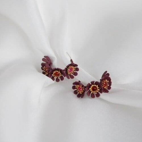 Sweet Flowers Petal Hoop Earrings for Women Metal Colorful Crystal Rhinestone Flower Statement Earrings Wedding Party Jewelry