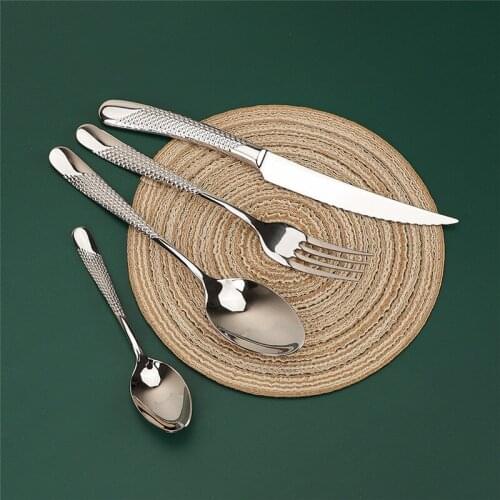 Silver Dinnerware Set Stainless Steel Tableware Set Western Home Kitchen Silver Knife Fork Spoon Luxury Cutlery Set Bright Light