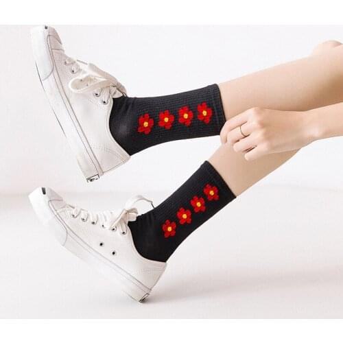 2019 Spring and Summer New Network Red Korean Style Flower Girl Socks Sweet and Cute Black Medium socks women 5 colors
