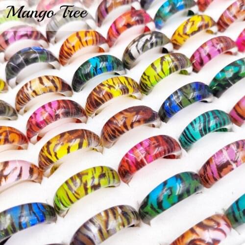 Wholesale 100Pcs/Lot Colorful Acrylic Leopard Print Rings for Women Mix Style Charms High Quality Resin Ring Party Gift Fashion