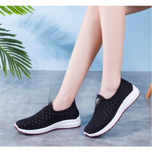 2021 Summer Women Shoes Breathable Mesh Sneakers Shoes Ladies Slip on Flats Socofy Loafers Shoes Fashion Trainers Women