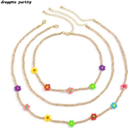 New Korean Sweet Acrylic Beaded Letter Necklace Bohemian Colored Small Daisy Rice Bead Clavicle Necklace For Women Girls Jewelry