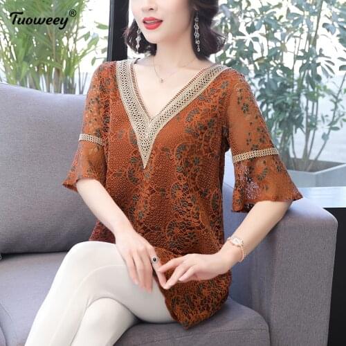 2021 New Summer Middle Aaged Women Korean lace V-Neck Blouse Tops Female Flower Print Fashion Loose Plus Size 5xl Shirt