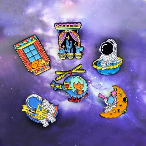 Astronaut Enamel Pins Star and Moon Aircraft Pilot Planet Space Conquest Animal Cat Cactus Brooches Badges Jewelry Gifts Spille