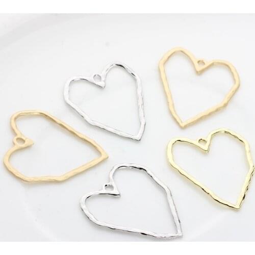 Zinc Alloy Golden Hollow Hearts Charms Pendant 6pcs/lot For DIY Fashion Jewelry Earrings Making Accessories
