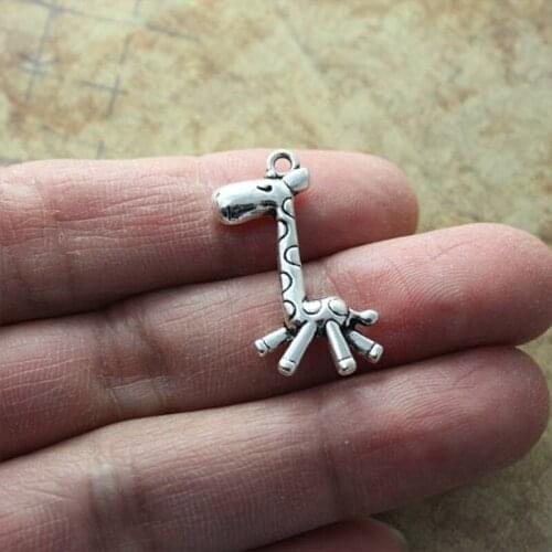4Pcs Cute Giraffe Charms Antique Silver Color Tone Pendant Findings DIY Handmade Accessories Jewelry Making Supplies Wholesale