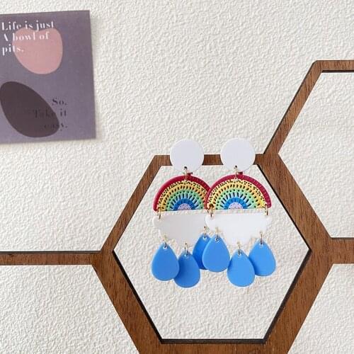 2021 New Colorful Daisy Rainbow Water Drop Acrylic Earrings Womens Long Pendant Earrings Jewelry Gift