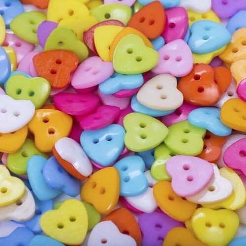 100PCs Heart Mixed Colors 2 Holes Resin Plastic Buttons Sewing Scrapbooking Scrafts 11mm