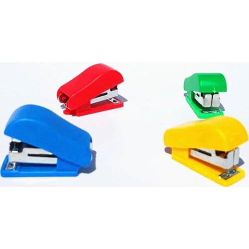 1PC Super Kawaii Mini Small Stapler Useful Mini Stapler Staples Set Office Binding Stationery