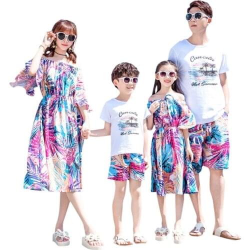 Summer Family Matching Outfits Mother Daughter Beach Dresses Dad Son T-shirt+Shorts Holiday Seaside Couple Matching Clothing