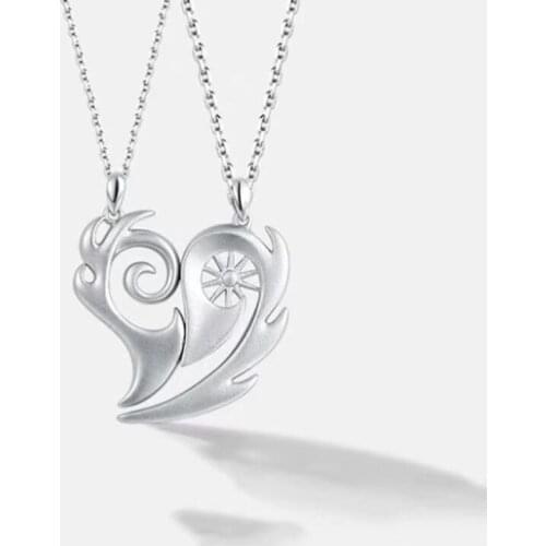 2Pcs Magnetic Couple Necklace Lovers Break Heart Pendant Long Distance Relationship Charm Necklace Valentines Day Gift
