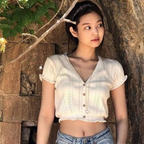 Shirts Womens Solid V-Neck Short Flare Sleeves Ruffles Chic Sweet French Style Blouses Crop Top Womens 2020 Summer New AA5503