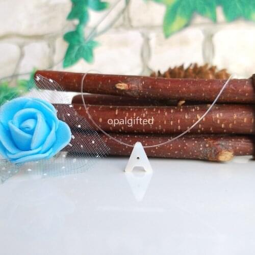 1pc/lot High Quality Transparent Nylon Chain 26 Letters Pearl Shell Necklace 26 letter Mother Pearl Shell MOP Necklace for gift