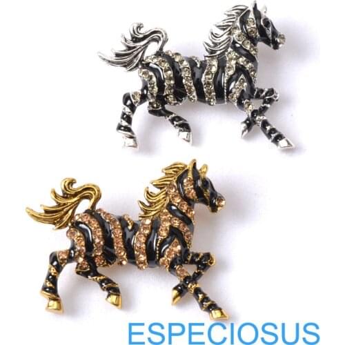 Classic Jewelry Black Color Rhinestone Anti Gold Color Horse Brooch Lady Gifts Ornament Painted Breast pin Accessory Garments